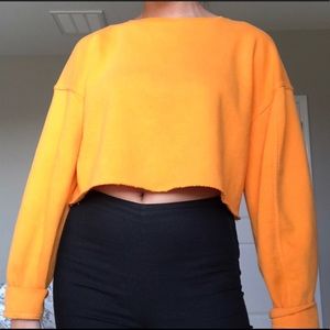 YELLOW CROPPED CREW NECK FROM ZARA